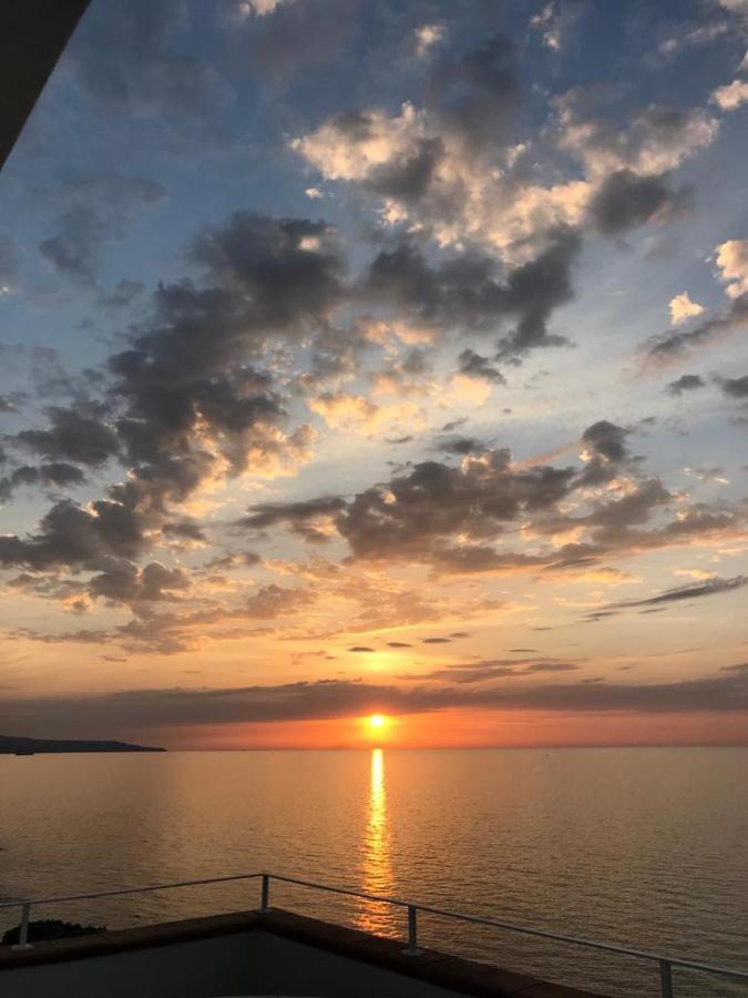 דירות פיצו Terrazza Sul Mare מראה חיצוני תמונה